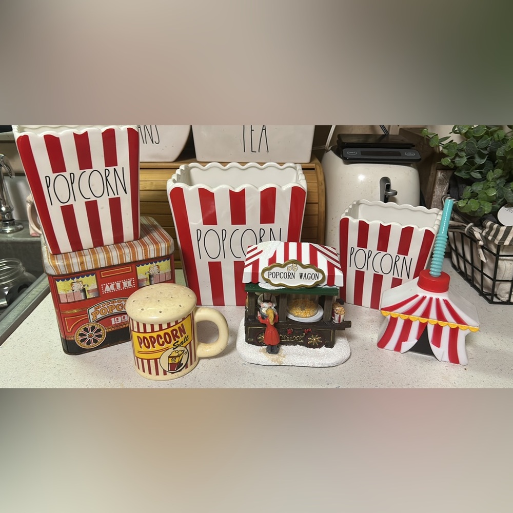 Rae Dunn popcorn set up